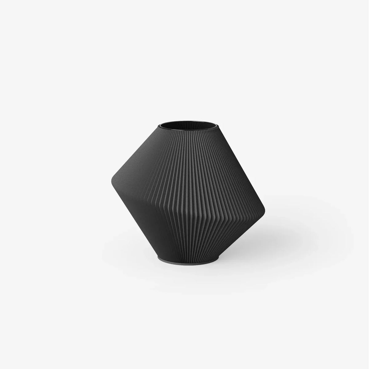 Recozy – Cone 1 Vase